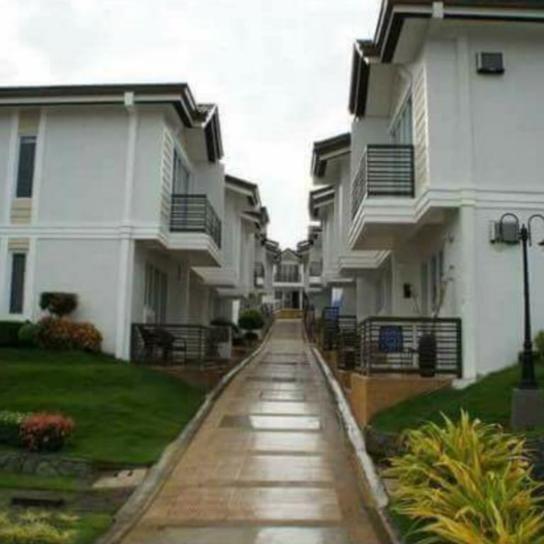 Tagaytay Hampton Villa Tagaytay City Exterior foto